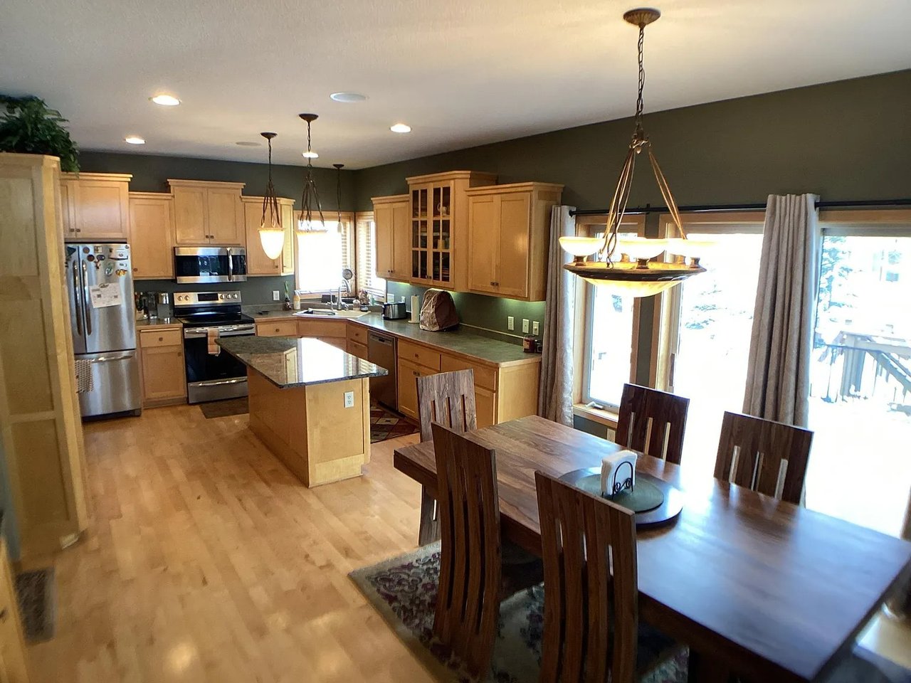 2881 Bobcat Trl NW
