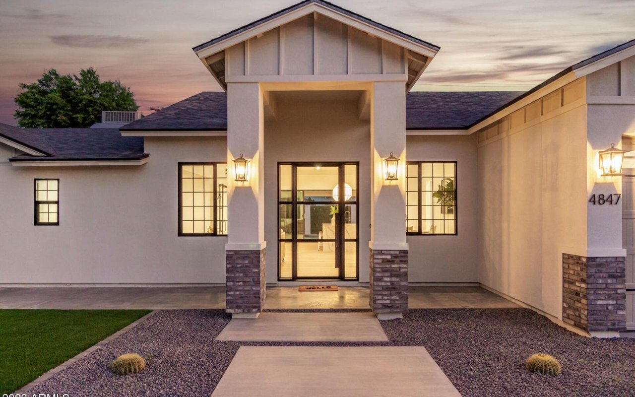 4847 E Clarendon Avenue