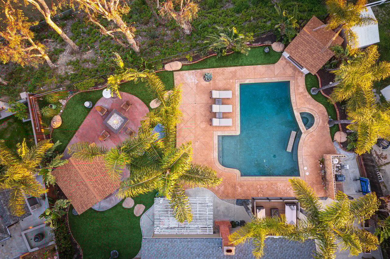 23965 Carrillo Dr