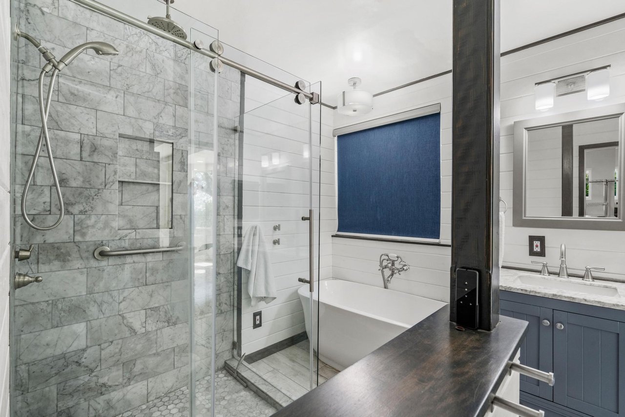 3261 Mary Ln
