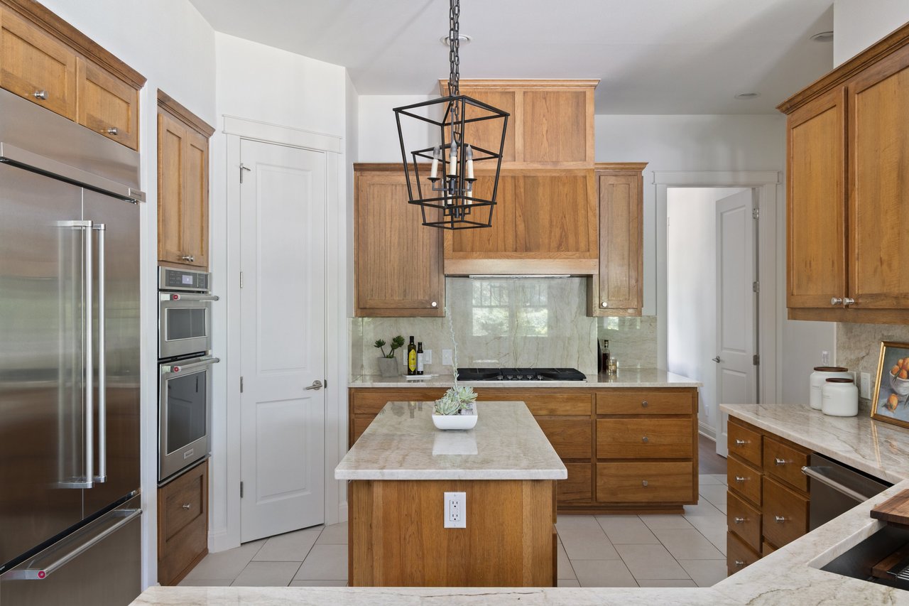 9123 Spinning Leaf Cove