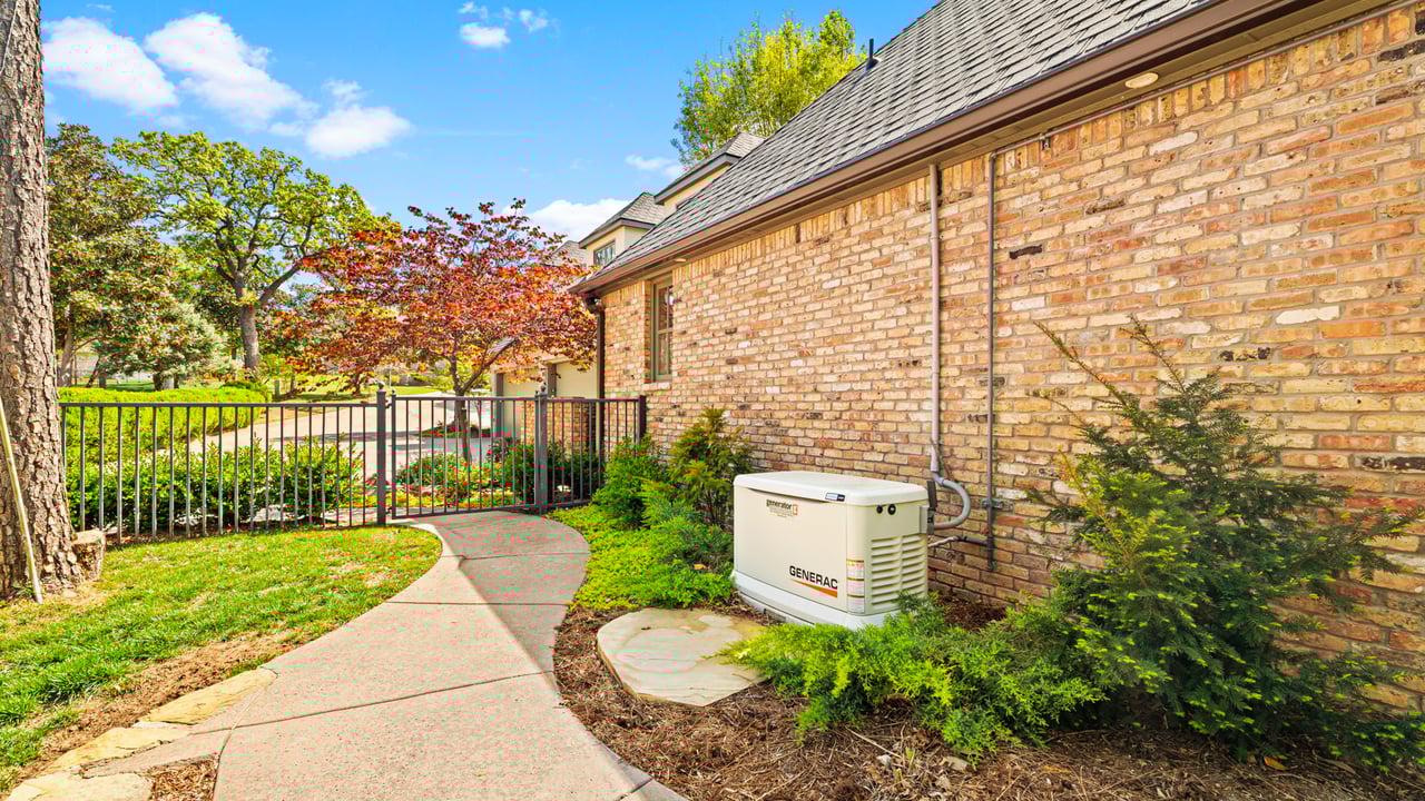 Listing of the Week - Gated Saratoga Farms in Edmond, Oklahoma - Wyatt Poindexter - The Agency Oklahoma 