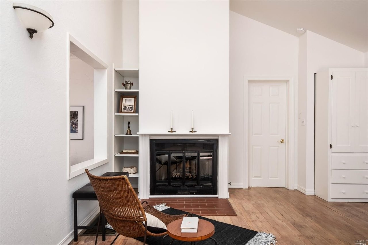 115 West St