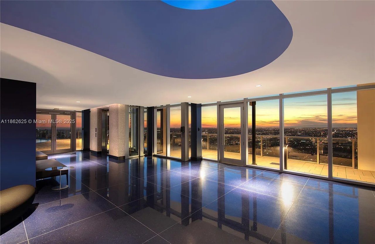 851 NE 1st Ave #4303