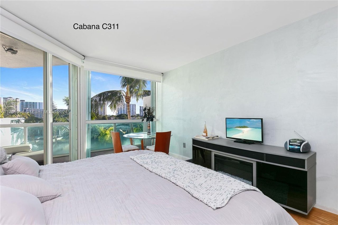 16500 Collins Ave, #1451