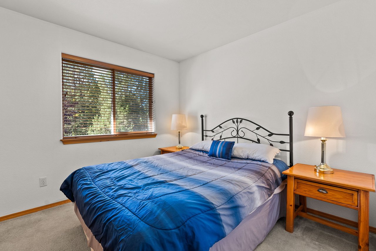 1044 Golden Pheasant Dr. 