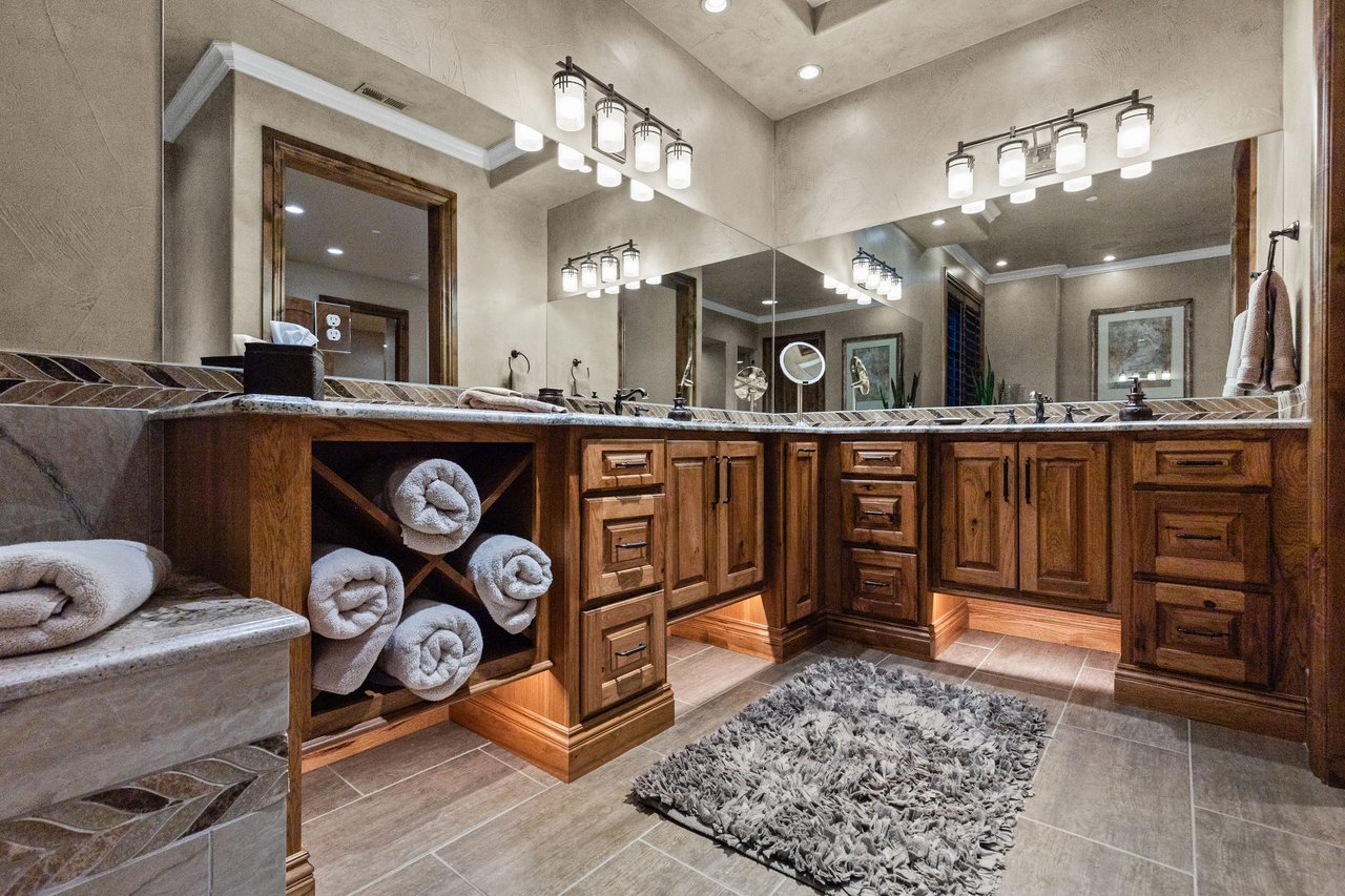 11328 Dante Circle