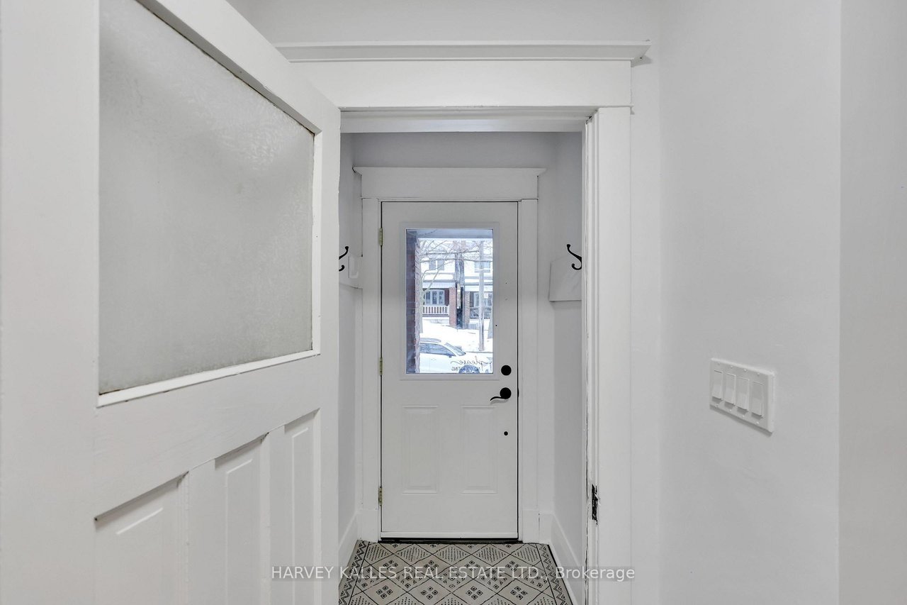 318 Forman Ave