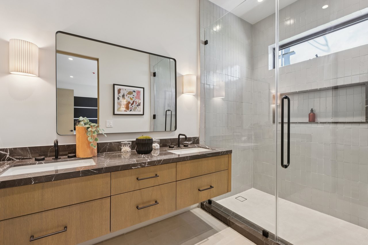 4113 Woodman Ave, Sherman Oaks