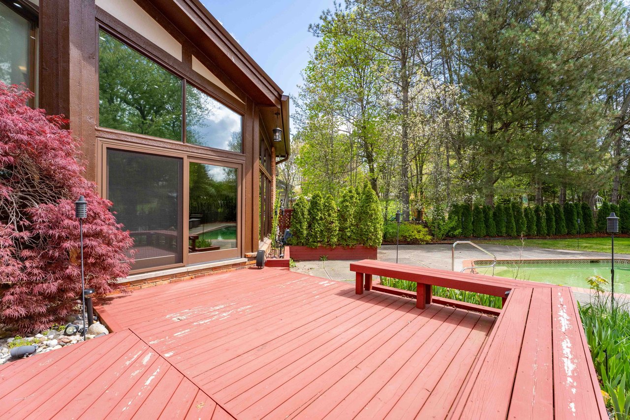 1743 Beechwood Way