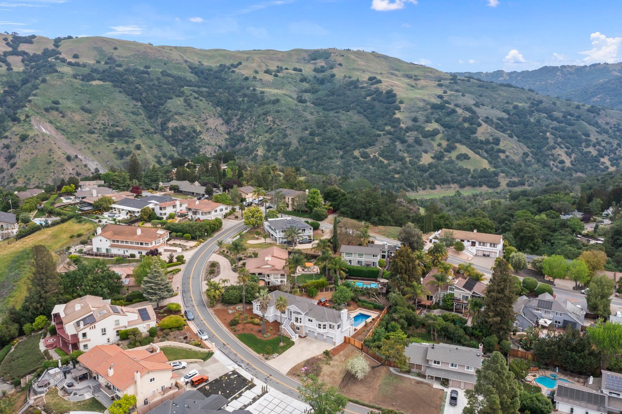 15855 Jackson Oaks Drive