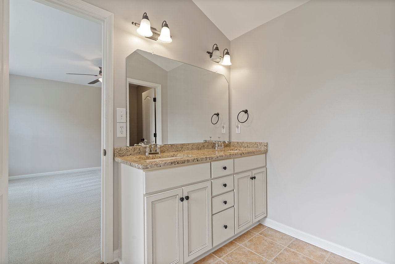 No HOA!! Great property in Toney!