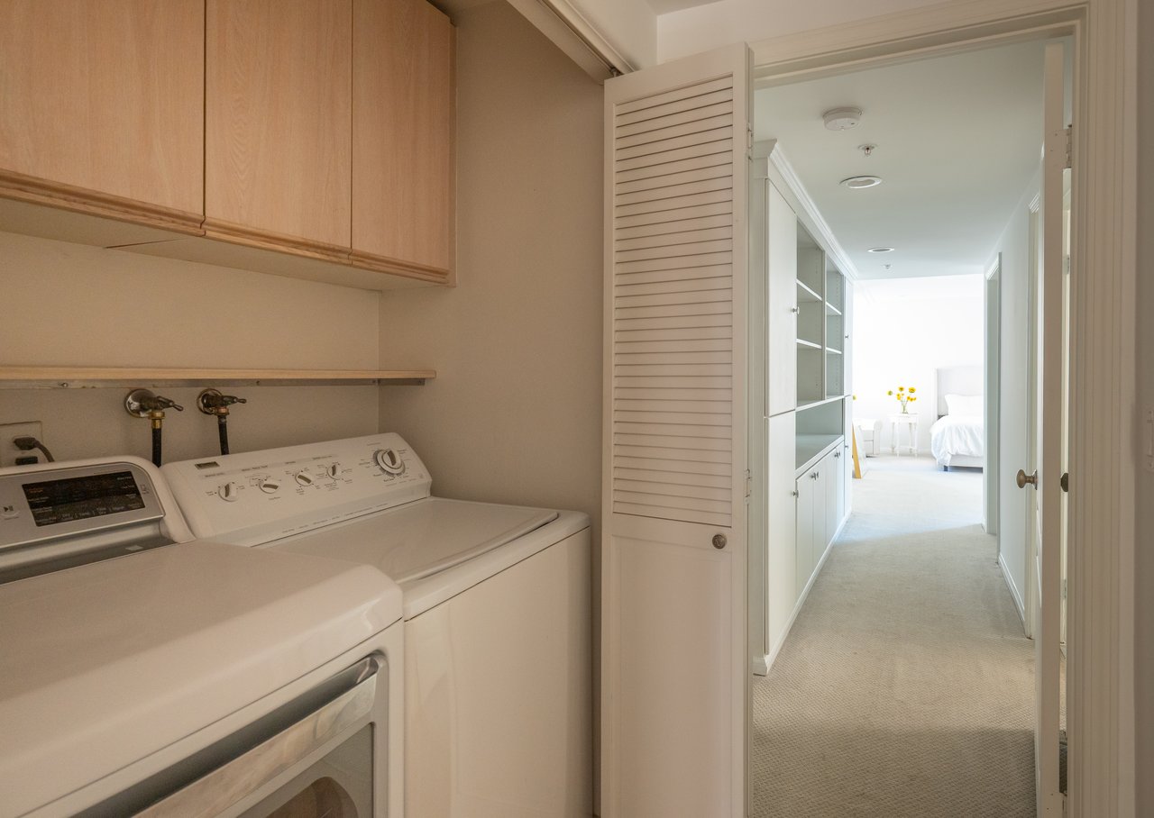 146 S Clark Dr Unit: 101, West Hollywood