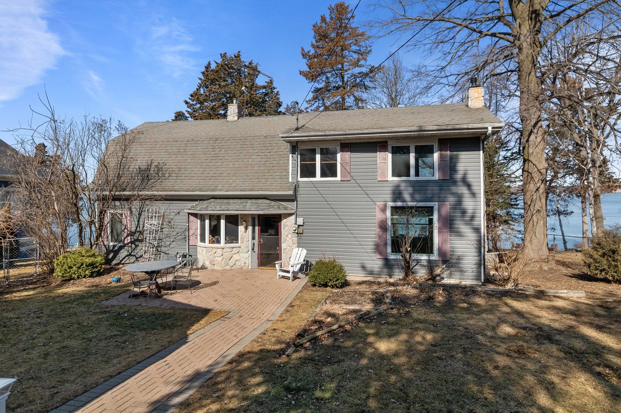 W2632 Oakwood Beach Road