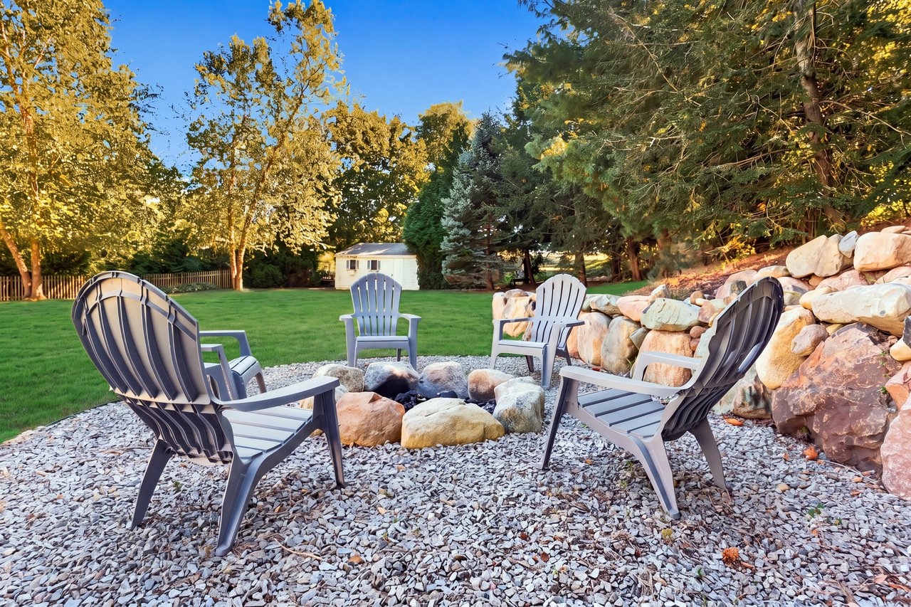 A Reimagined Turn-of-the-Century Carriage House in Cohasset, MA