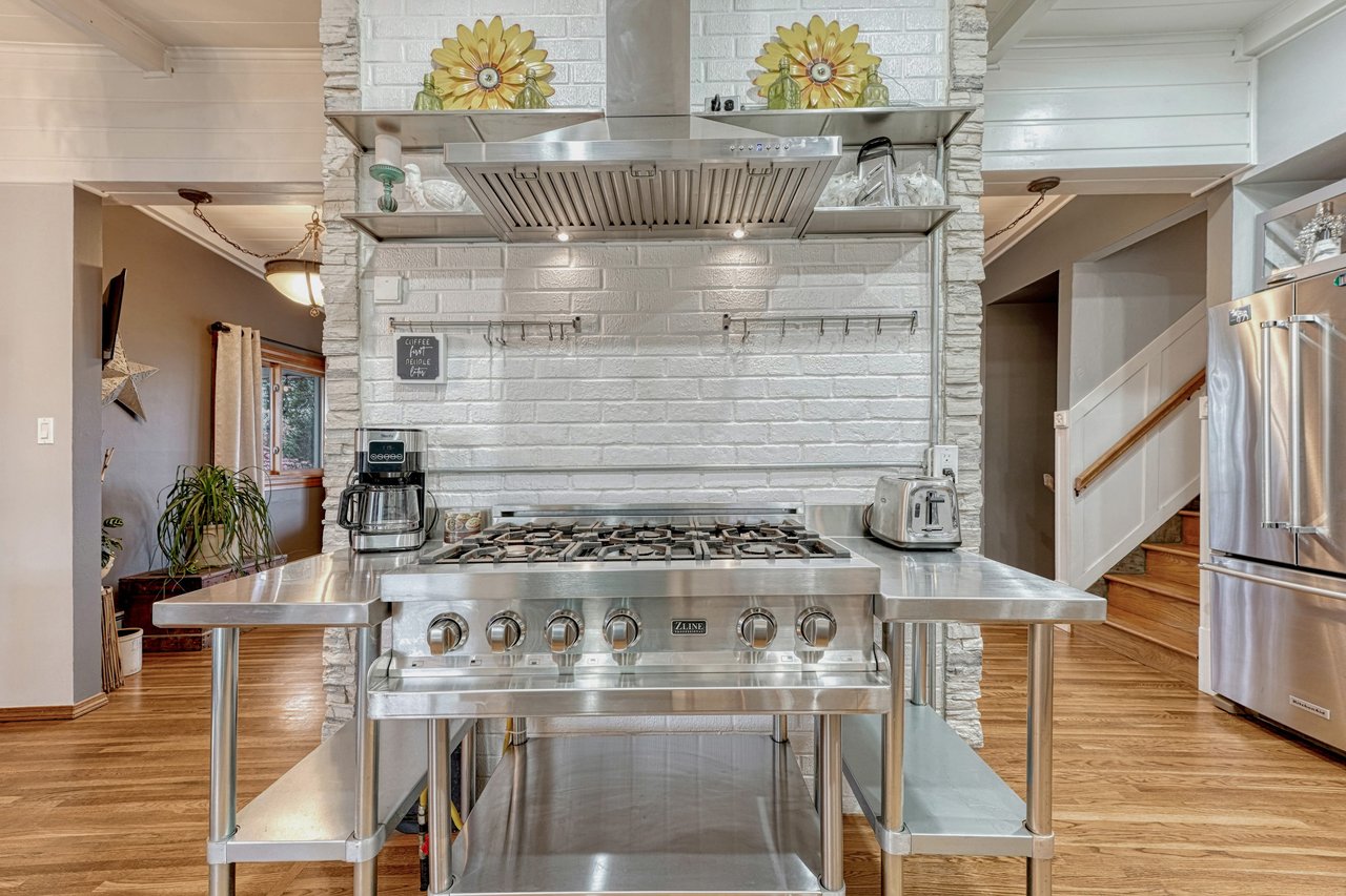 5335 Sapphire Drive