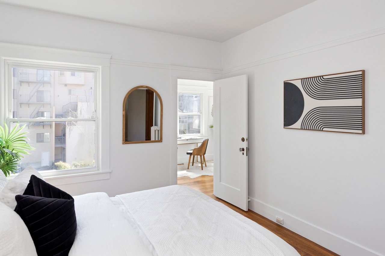 Richmond Duplex with Income Potential