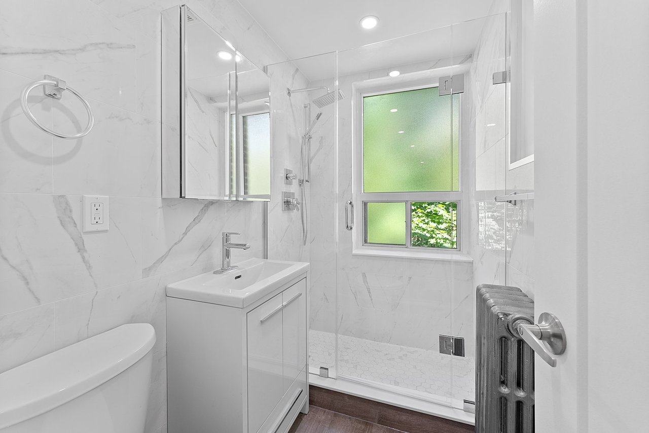 24 Shallmar Blvd Unit: 305