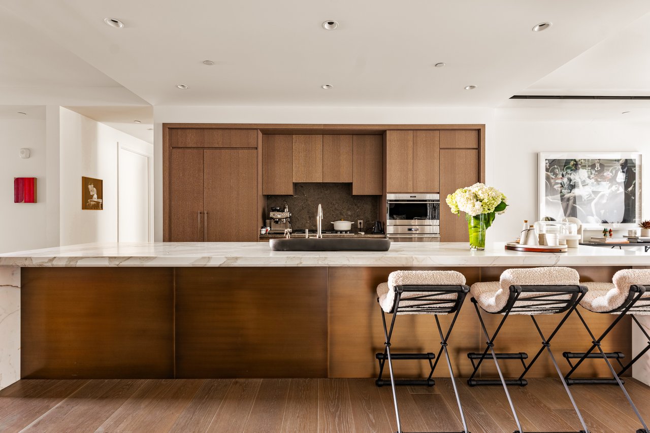 8420 W Sunset Boulevard Unit: 306