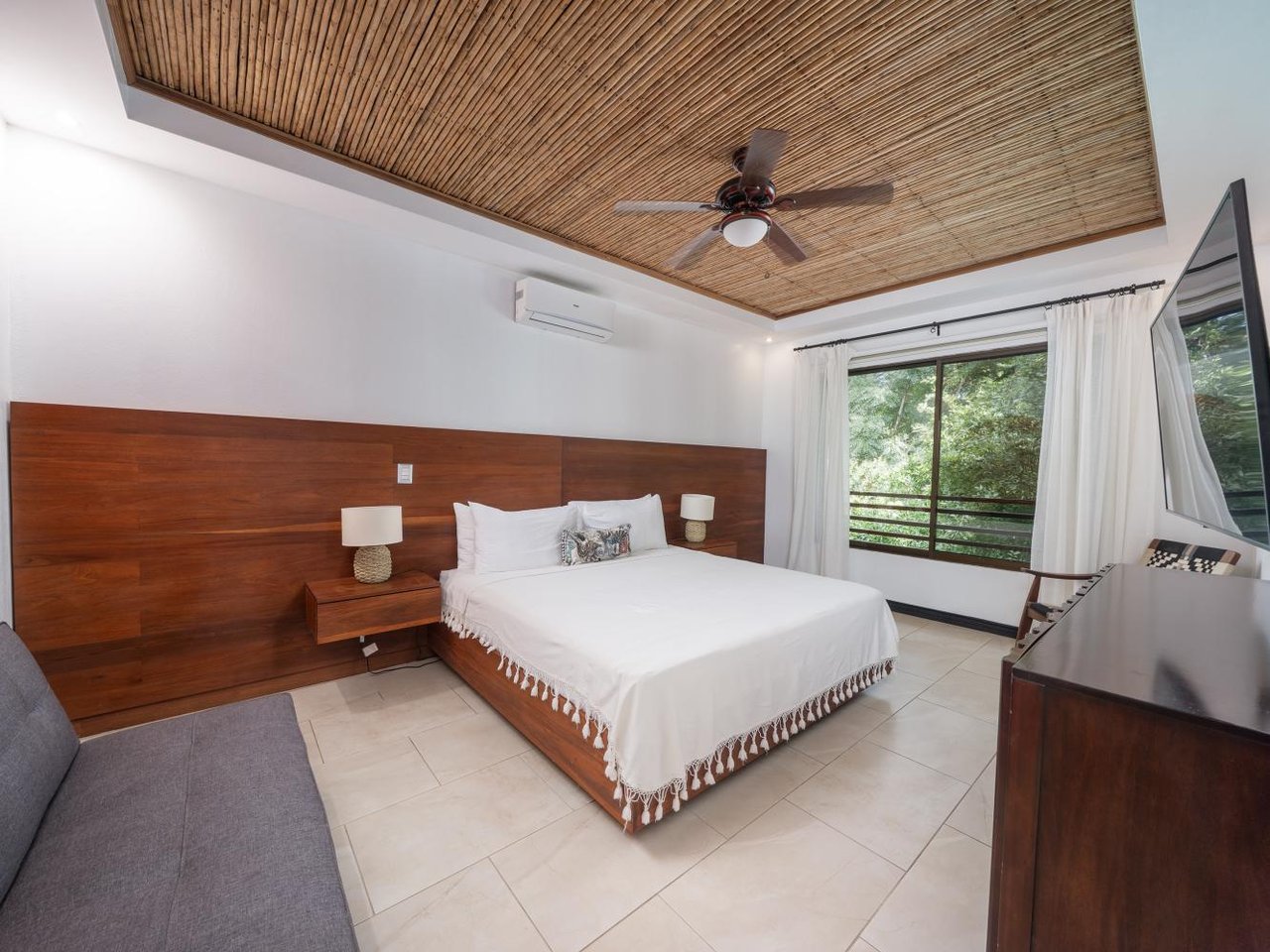 Casa Bosque | Modern 3-Bedroom Villa with Pool in Pacific Residences, Near Tamarindo