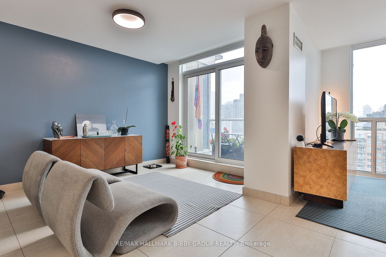 ST. LAWRENCE MARKET LUXURY FEATURE