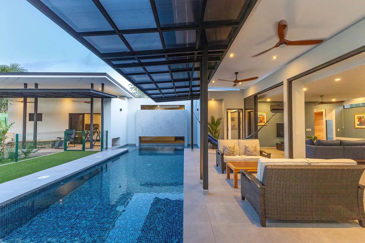 3 Bedroom, Contemporary Estate home in Manuel Antonio 
