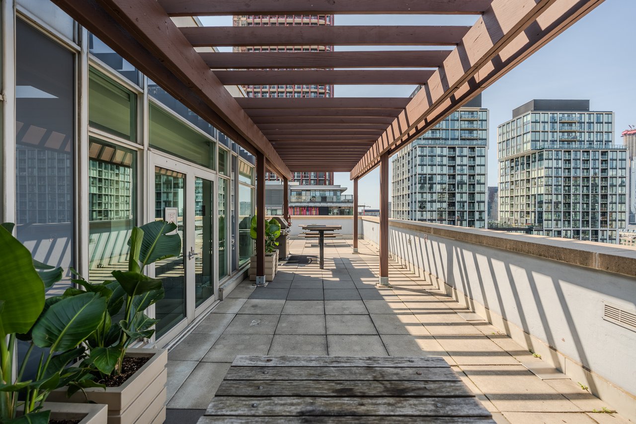 1220-230 King Street E