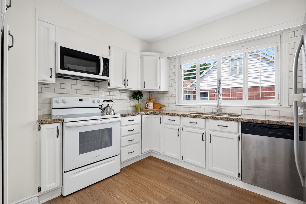 Downtown Burlington Bungalow
