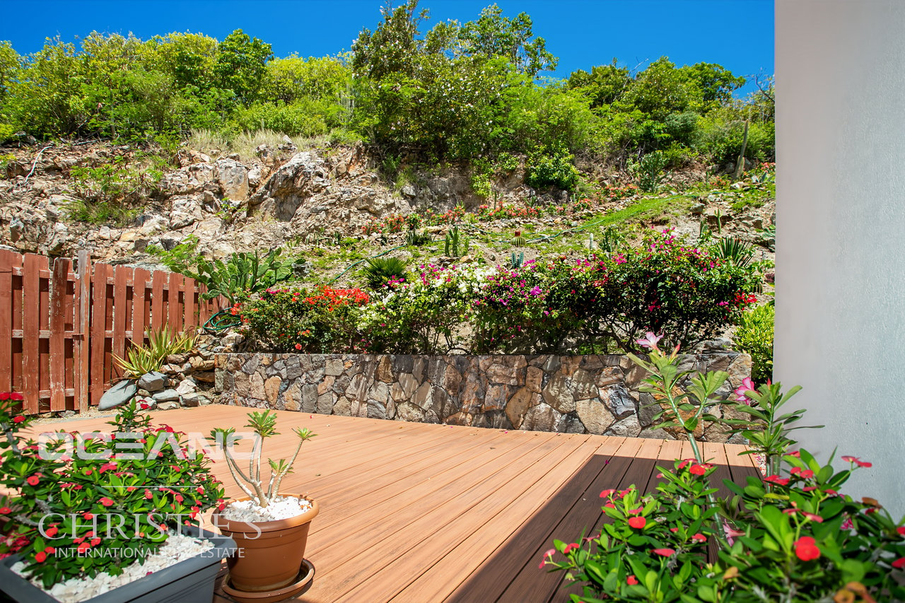 INDIGO BAY - ROOFTOP VILLA WITH OCEAN VIEW