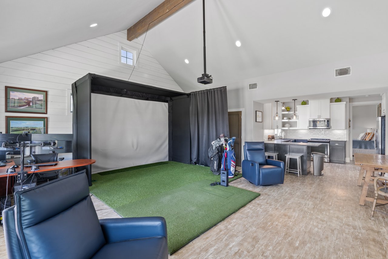 1457 Avenida High View