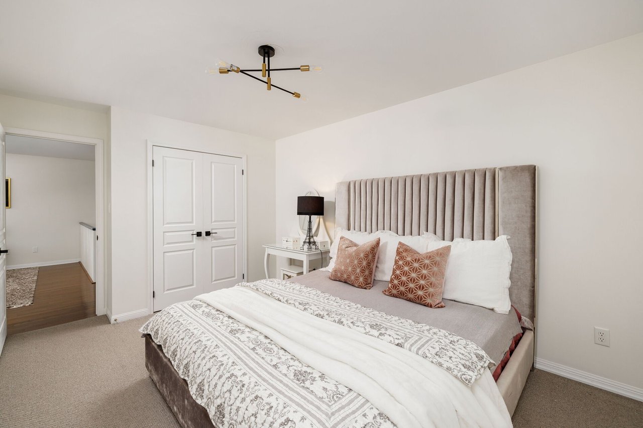 2202 Brookhaven Crescent