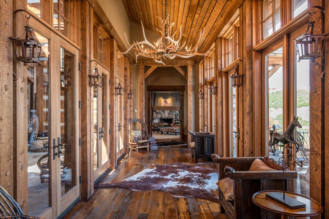 2727 Deer Hollow Court