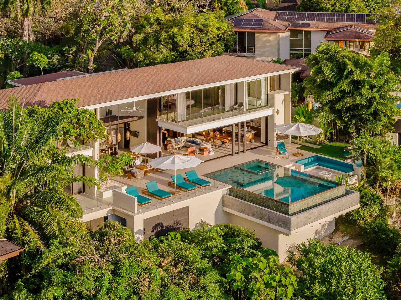 Casa Nola, Luxury Villa in Gated Community La Reserva