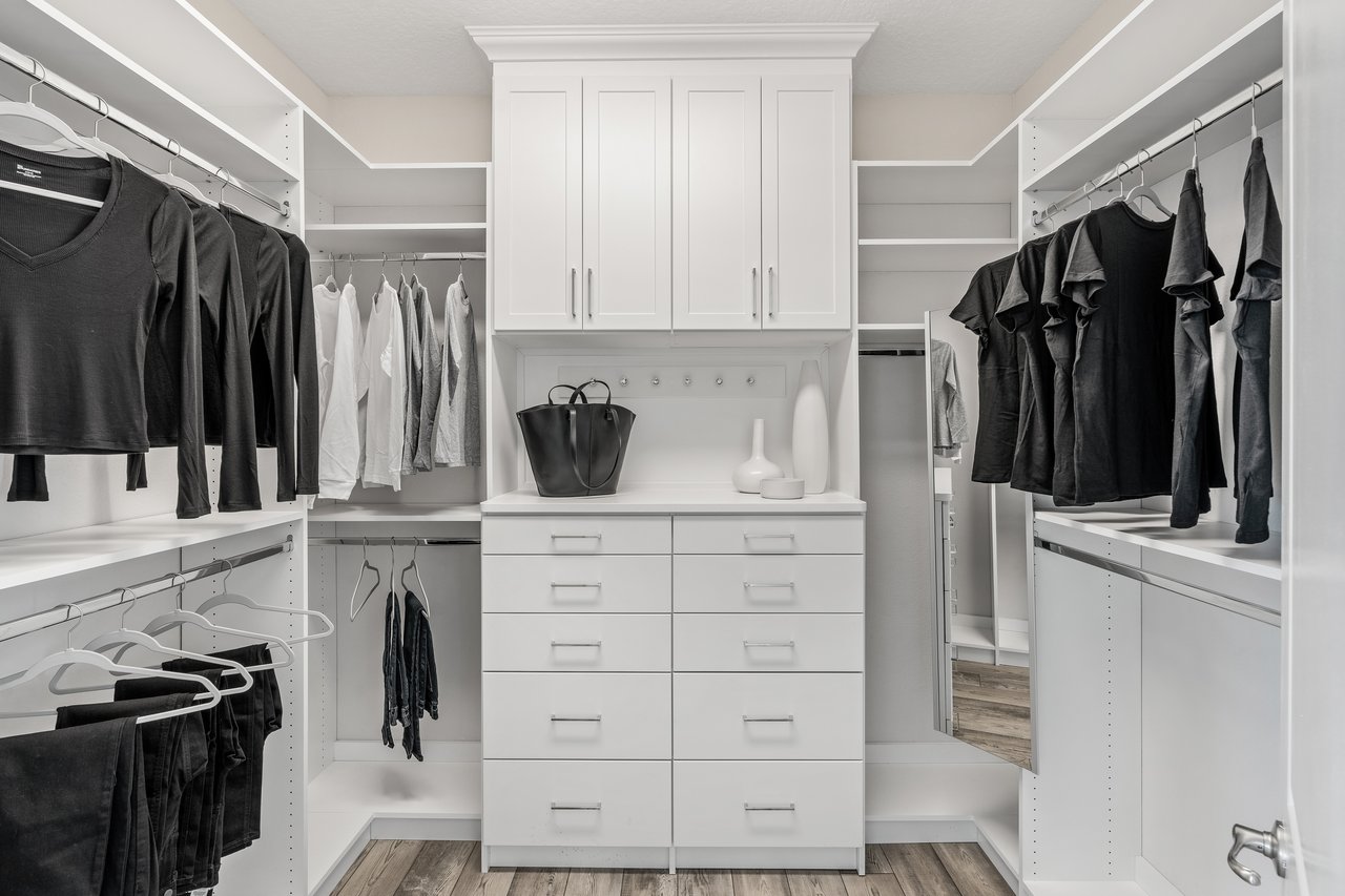 15606 Shorebird Lane