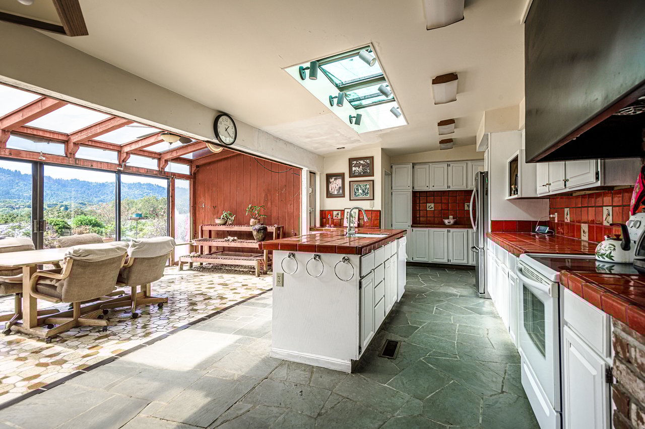 Stunning Mountain and Bay Views