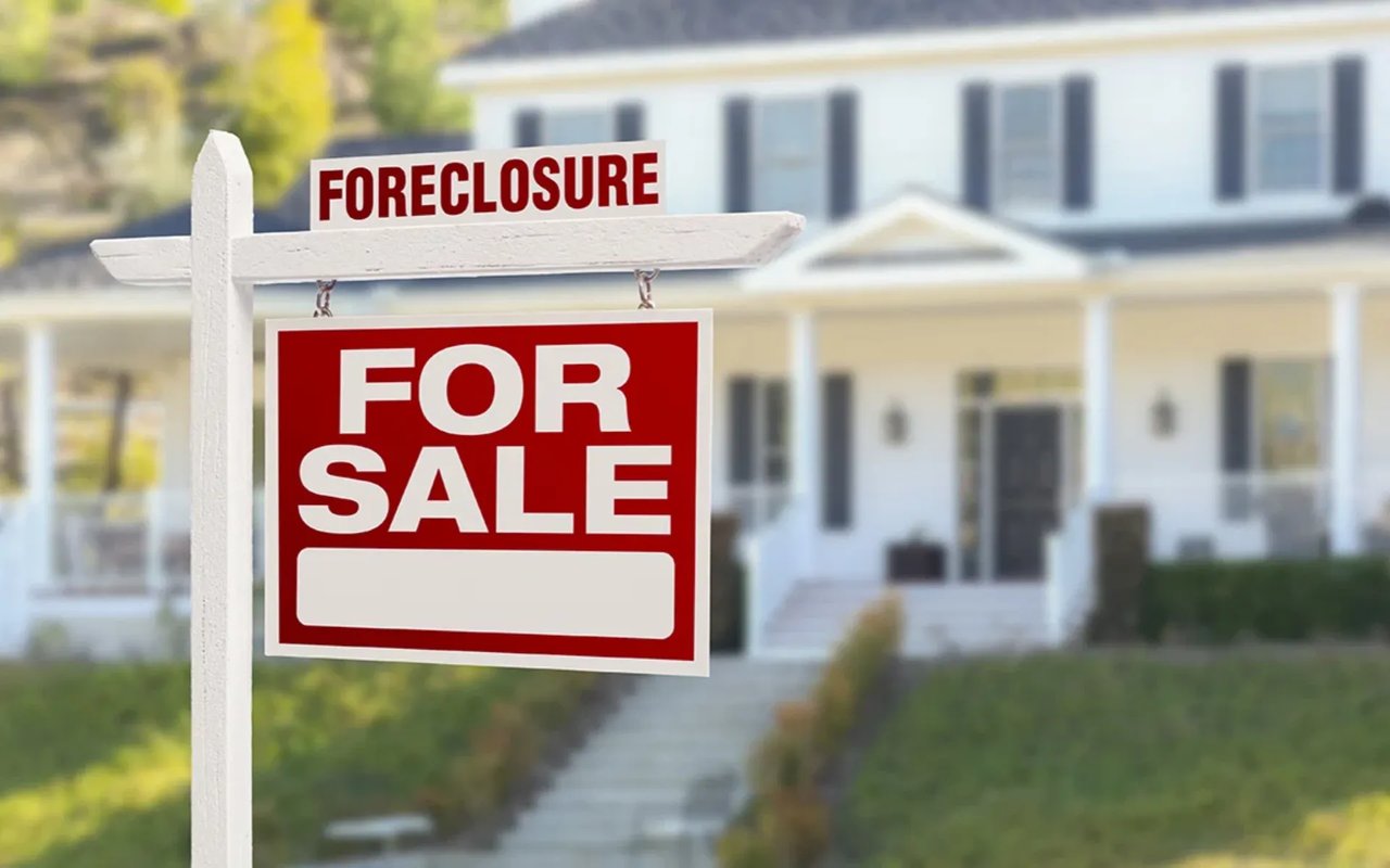 Thinking About Buying a Foreclosure?