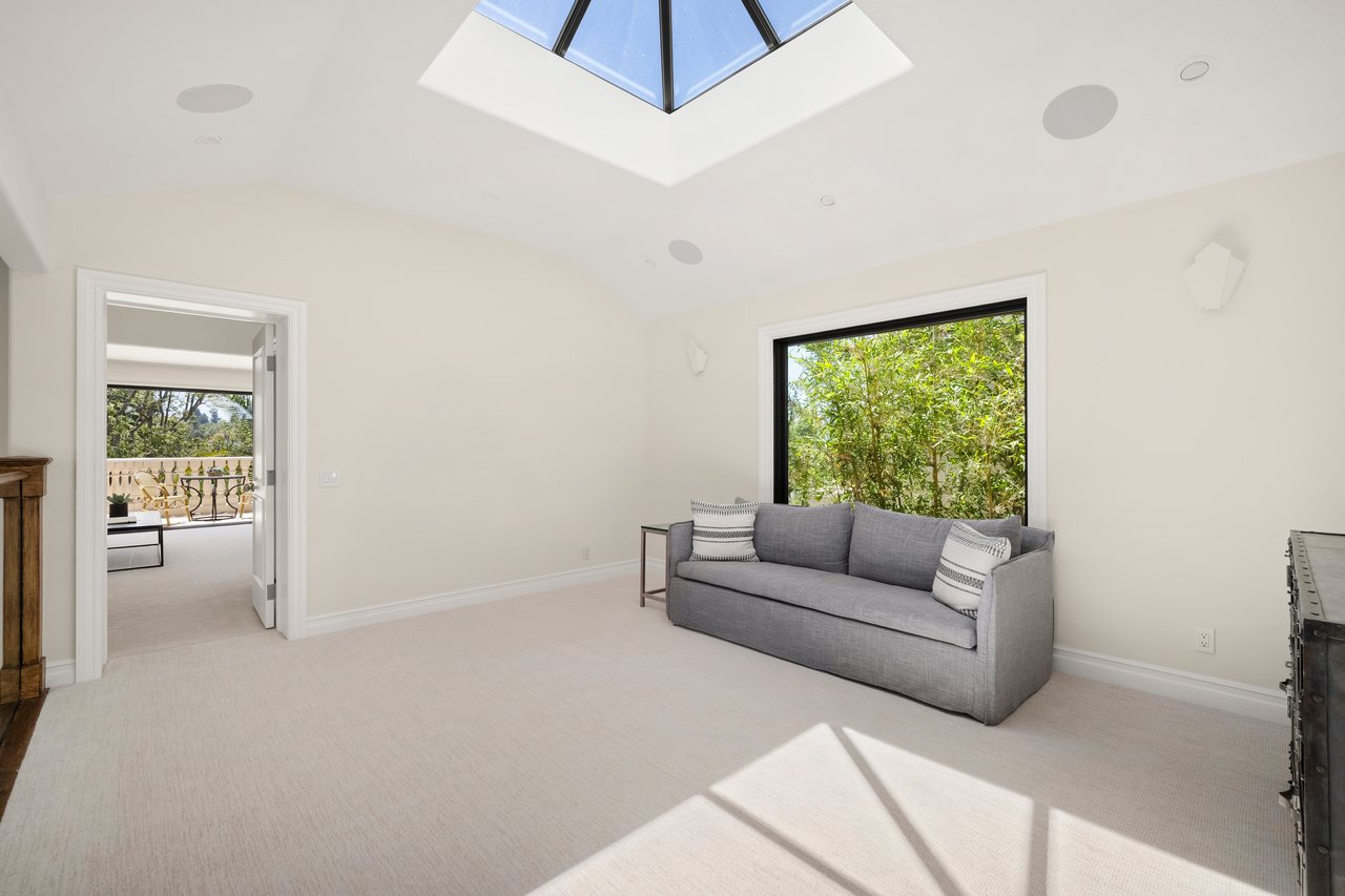 2325 Duxbury Cir