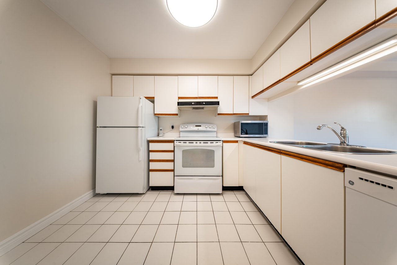 Leaside Living Simplified