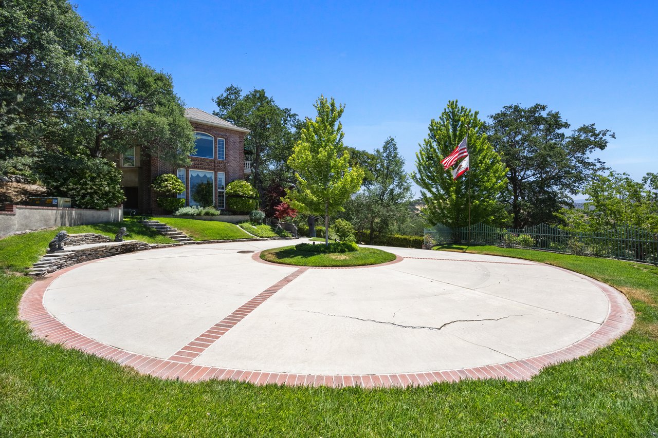 24120 Martingale Way 