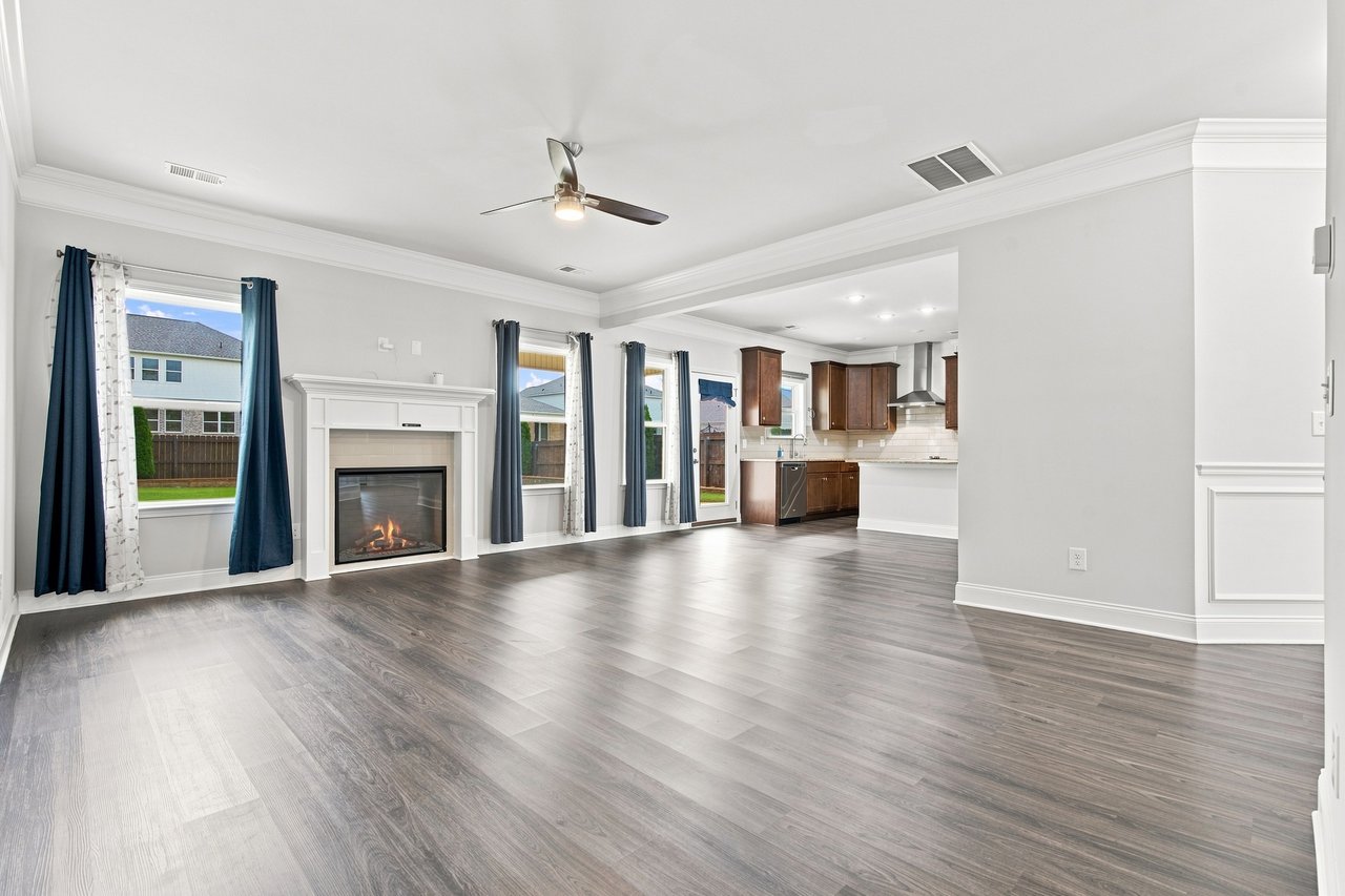 Spacious 4-Bedroom Living Near Redstone Arsenal & MidCity!