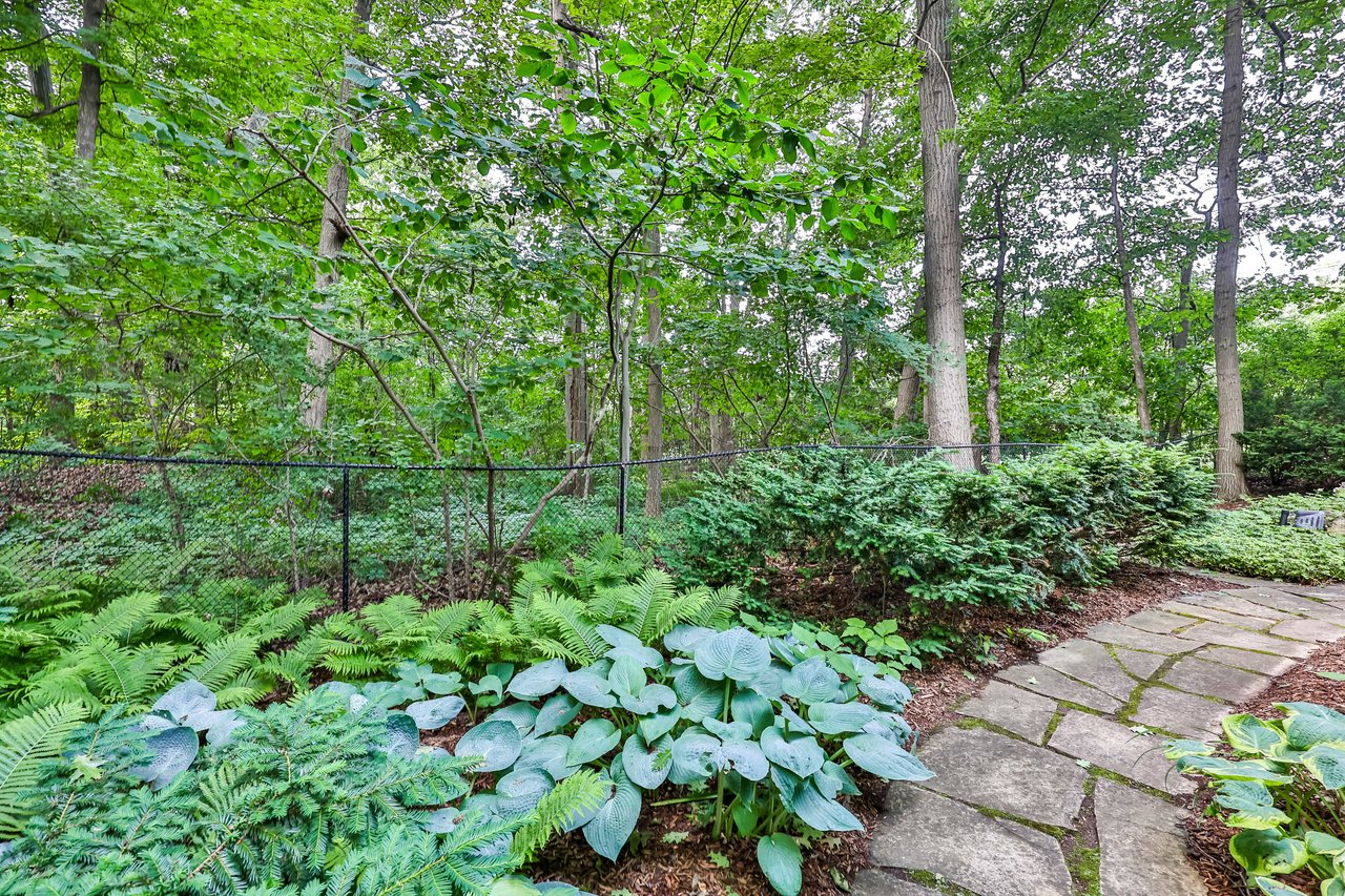 1346 Whiteoaks Avenue, Mississauga