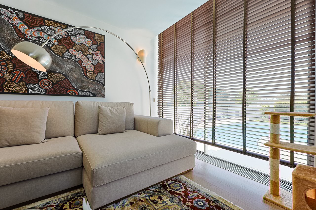 “The Green Villa” – Elegant Luxury Villa with Pool in Carnaxide, Oeiras