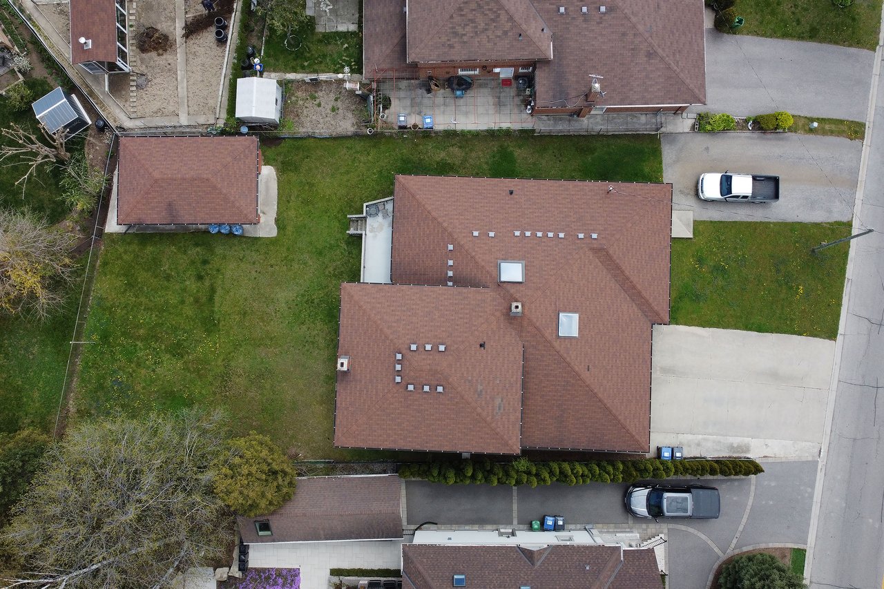 1351 Haig Blvd