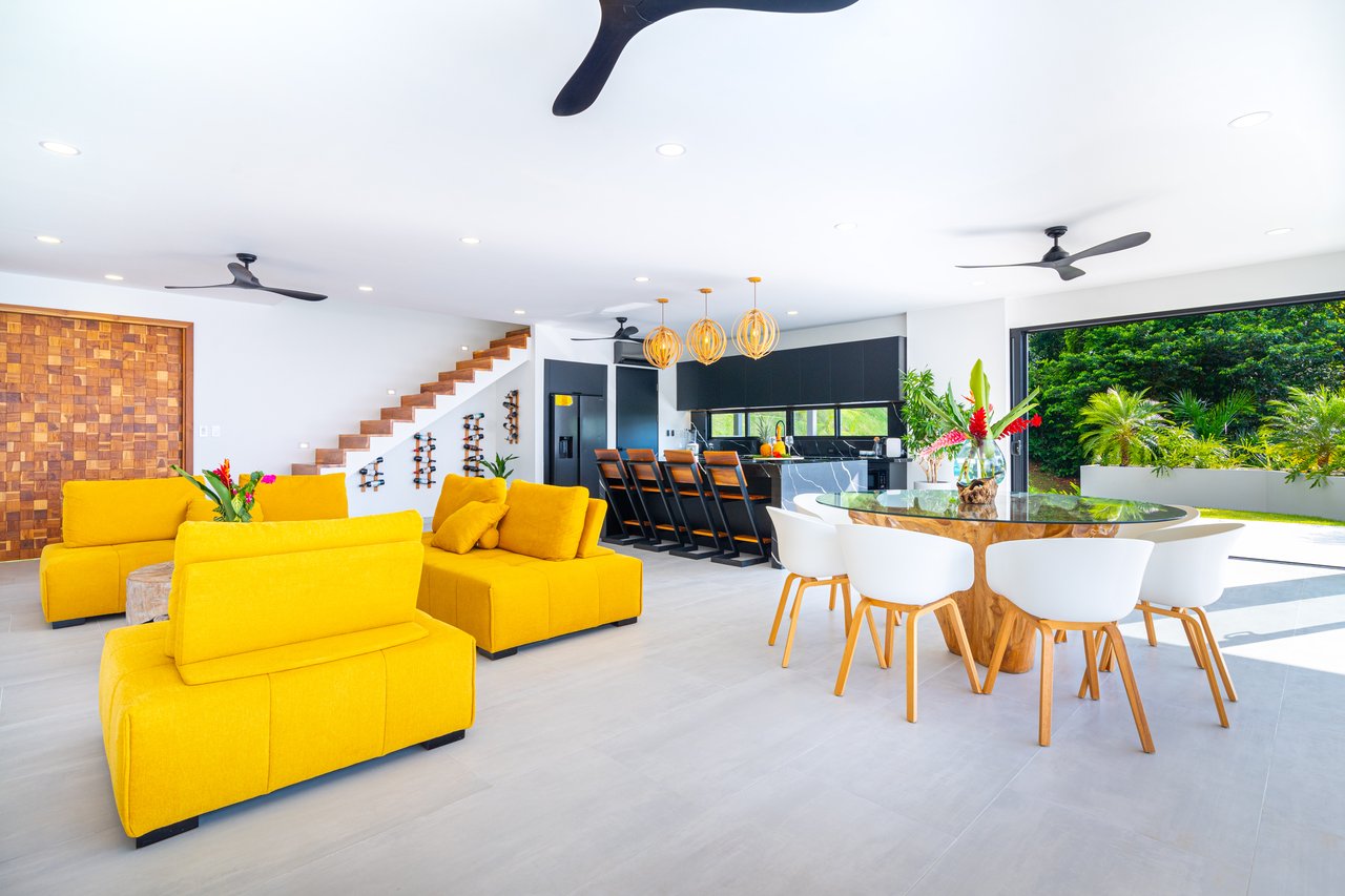 Luxury 4-Bed Home with Ocean & Jungle Views in Ojochal