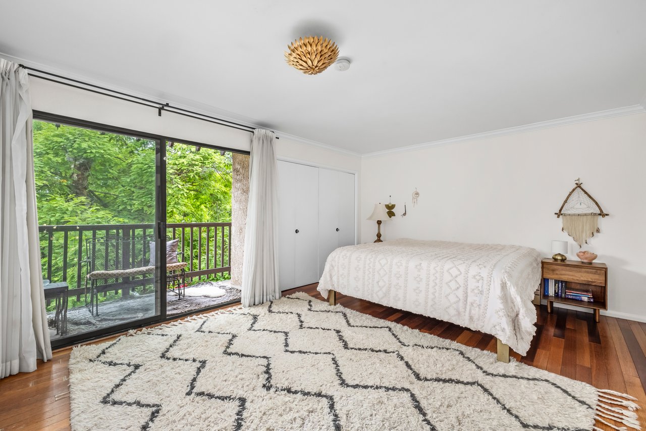 2412 Ocean Ave Unit: 4
