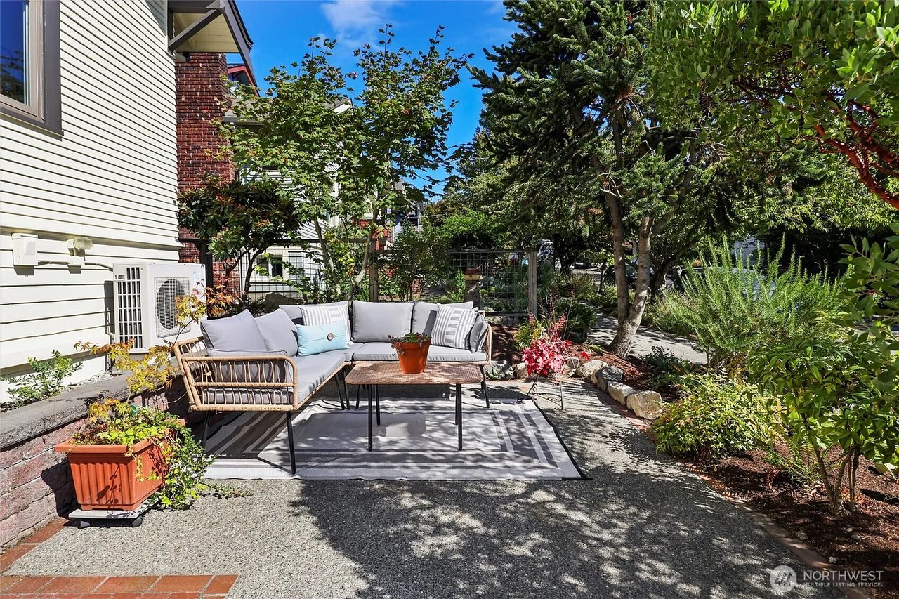 3901 Bagley Avenue N