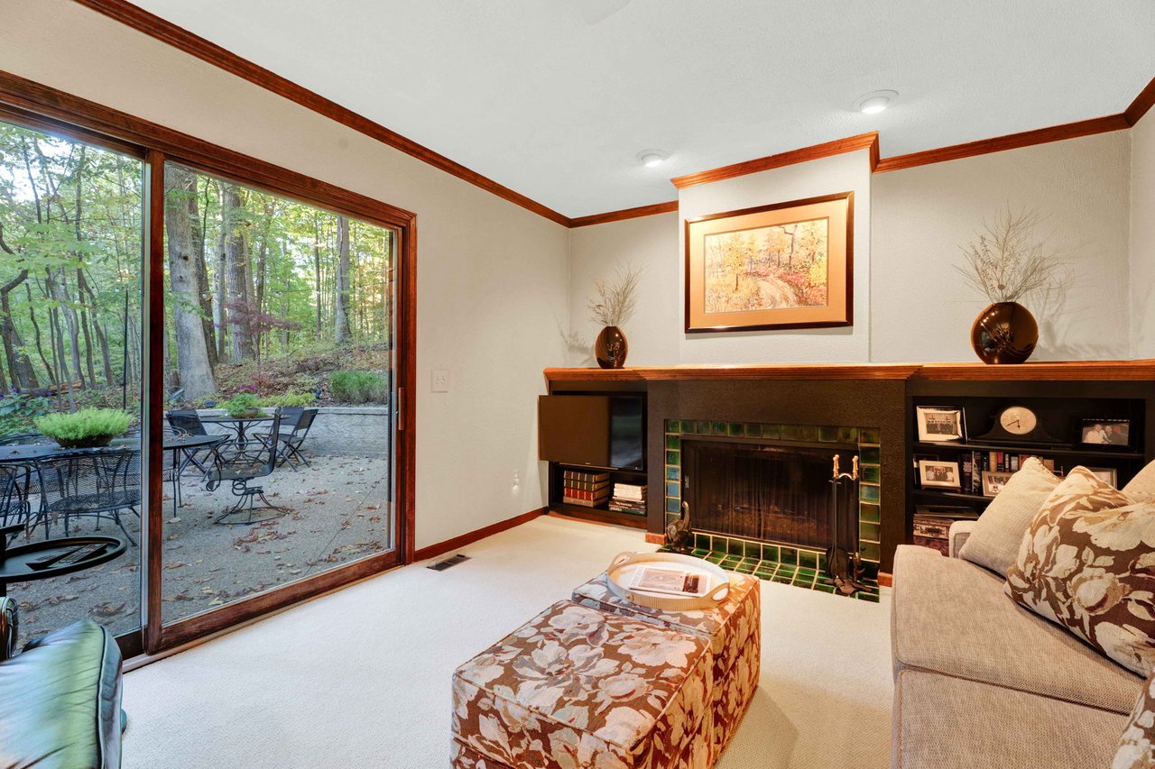 1100 Bretton Lane, Bloomfield Hills