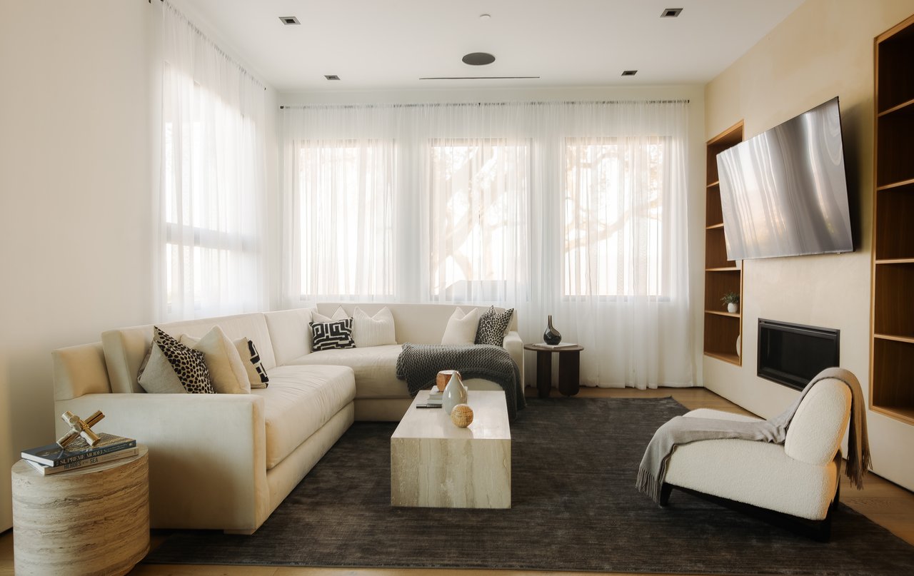 13331 Mulholland Dr, Beverly Hills