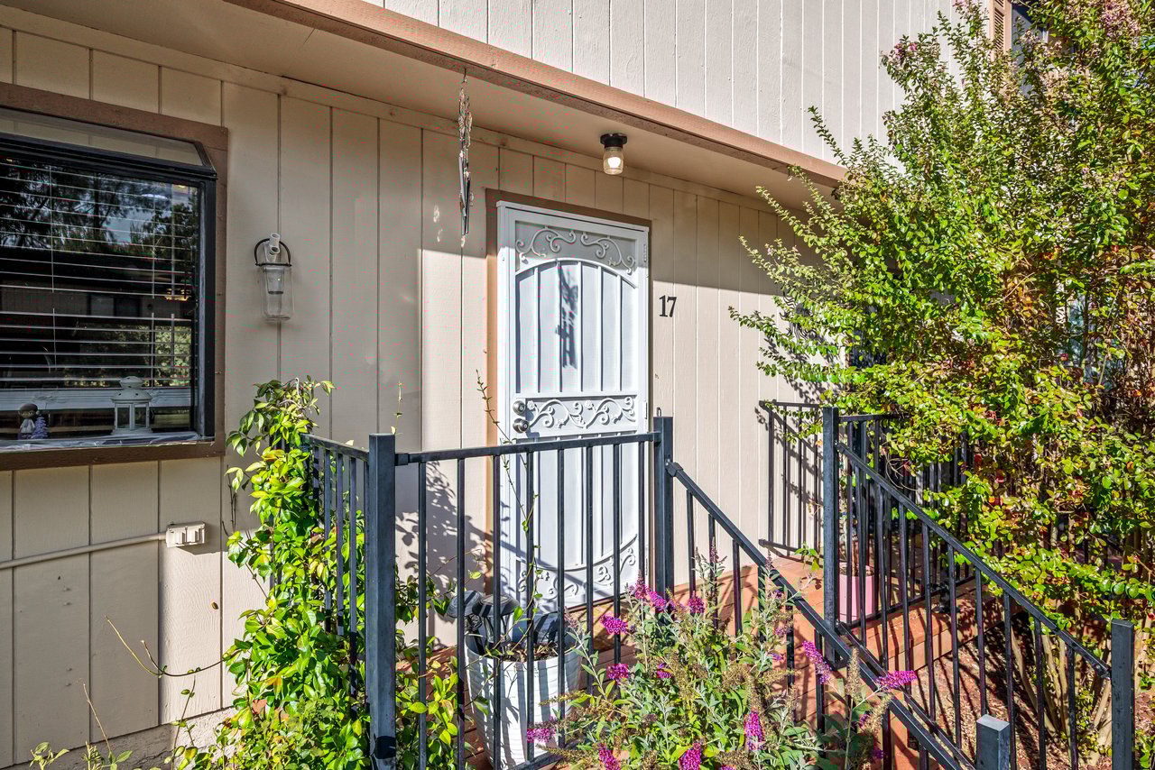  4291 Patterson Dr, Apt 17