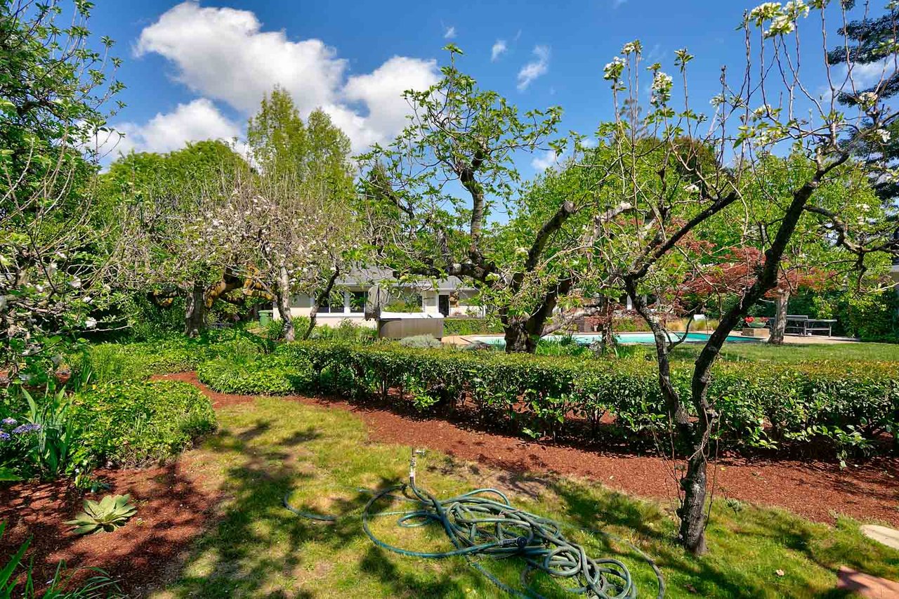 1349 Butterfield Road